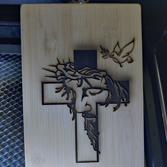 Jesus and Dove cutting board - Picture 2 of 6
